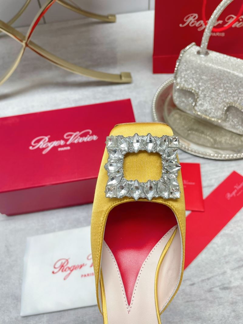 Roger Vivier flat shoes